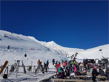 Stunning Views, Warm, Central & Quiet Little Hill - Ohakune