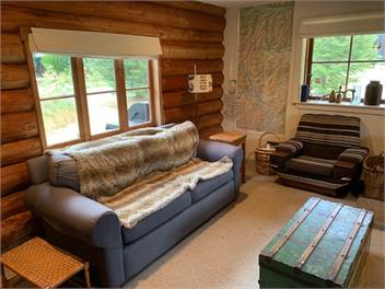 CASTLE HILL ADVENTURE CABIN - Castle Hill