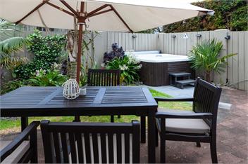 Takapuna Family Beach House - Auckland