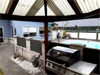 Spacious Group‑Friendly Napier Home with Pool – Ideal for Teams & Families - Napier
