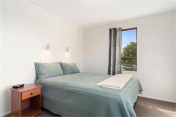 Rainbow Lake House (Bachcare) - Taupo Central