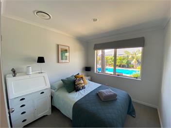 Papamoa beach house with pool and spa close to the beach - Papamoa beach