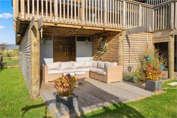 Beachside Sanctuary – Otaki Beach Holiday Home - Otaki Beach