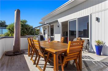 Elevated Beach Oasis (Bachcare) - Ohope
