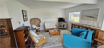 A STUNNER ON ST PATRICKS - 105 ST PATRICKS ROW - Whangamata