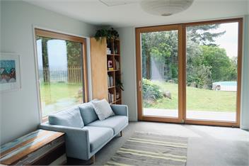 Hilltop Retreat - Raglan