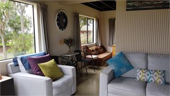 cliffs road farm cottage - TIMARU 7974