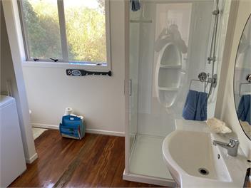 Love shack. Mahia beach  - Mahia beach. 