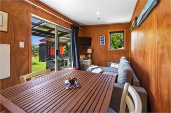 Onaeros Cute Little Cottages (Bachcare) - Waitara