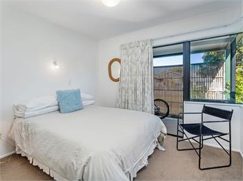 Beaumont Beach Retreat (Bachcare) - Pauanui