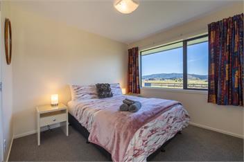 The Tranquil Edge (Bachcare) - Te Anau