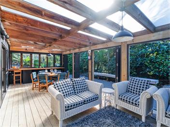 Living The Dream (Bachcare) - Whitianga