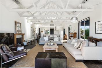 Coastal Pavilions Retreat - Omaha