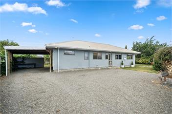 Sackville Sunshine (Bachcare) - Martinborough