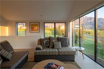 Beautiful 3 bedroom home | Hot Tub | Stunning View - Queenstown