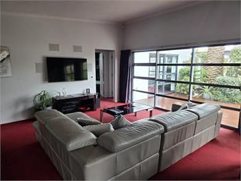 De Vine Martinborough 14 Luxury Accommodation - Wairarapa