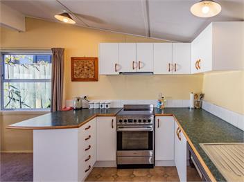 Moeroa (Bachcare) - 