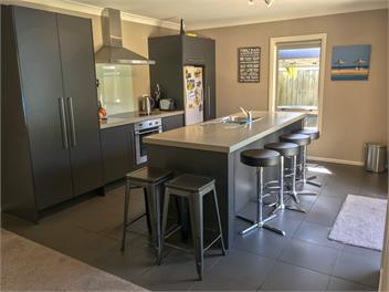 Beautiful Home in Bethlehem - Close to everything  - Tauranga