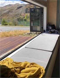 Lakefront Comfort In Old Cromwell **New 3BR Home** - Central Otago