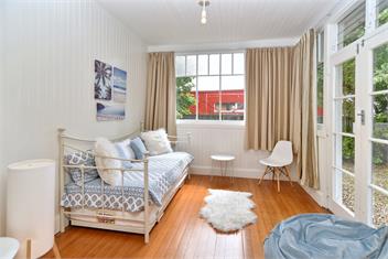 Racecourse Villa - Christchurch