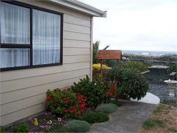 This'ldous Seaside Cottage - Cape Palliser