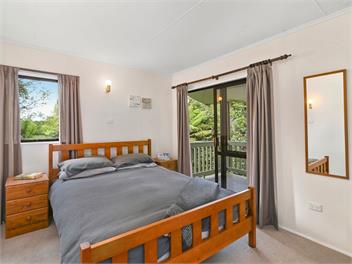 Spacious Lake Tarawera Retreat – Ideal for Groups, Families & Team Getaways - Rotorua