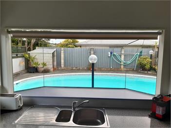Spacious Group‑Friendly Napier Home with Pool – Ideal for Teams & Families - Napier
