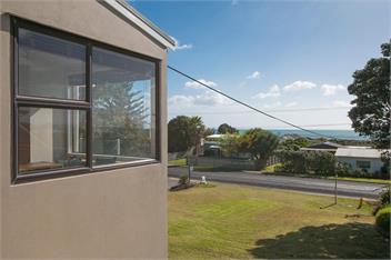Sweeping Sea Views (Bachcare) - Waihi Beach