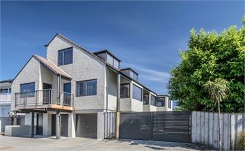 Central City Gem (Bachcare) - Napier City