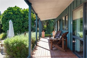 Lawn Cottages - Magnolia Cottage - Hastings