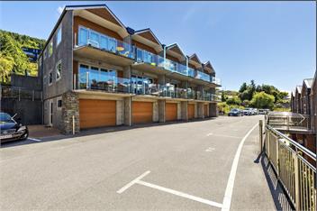Queenstown Luxury Apartment with Lake Views - Queenstown