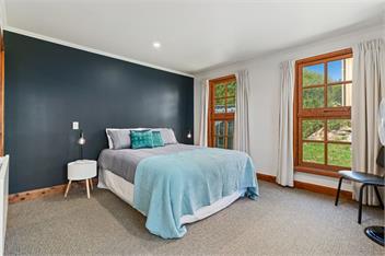 The Cottage on the Hill (Bachcare) - Wanaka