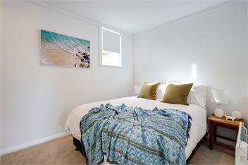 Bird and Fish (Bachcare) - Napier City