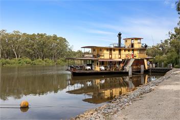 20++ Guests !! Rent Entire Pub for the Night - Echuca