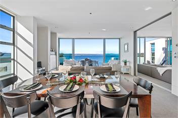 Taupo Penthouse Apartment - Unbeatable Lake Views - Taupo 