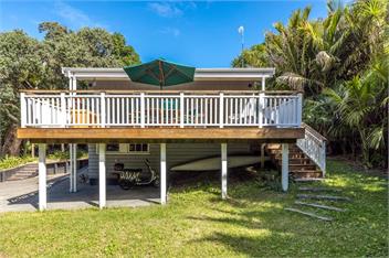 Nikau Cottage (Bachcare) - Waiheke Island