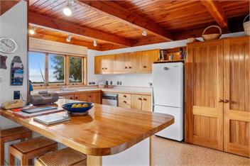 Lakefront Retreat (Bachcare) - Tauranga Taupo