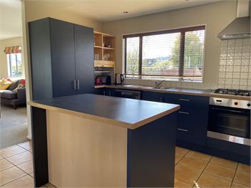 Meadowstone Holiday - with EV charger - Wanaka