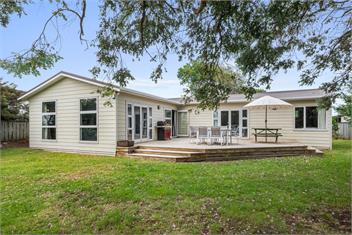 Coastal Family Escape (Bachcare) - Levin