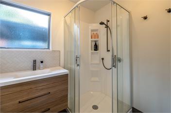 Bay Breeze Retreat - WAIHEKE ISLAND