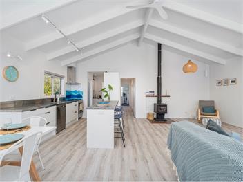 Seaside Retreat (Bachcare) - Whitianga