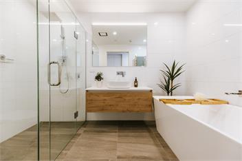 Central Wanaka Lakeview Luxury Apartment - Wanaka