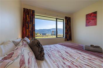 The Tranquil Edge (Bachcare) - Te Anau