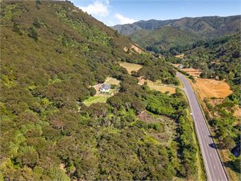 Hill Cottage (Bachcare) - Featherston