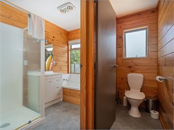 Family Tides Retreat (Bachcare) - Coromandel