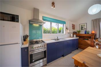 Beech Retreat (Bachcare) - Te Anau