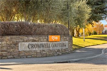 Get Away By The Green (Bachcare) - Cromwell