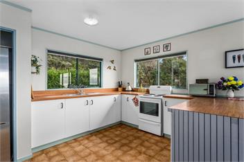 Little Kowhai (Bachcare) - 