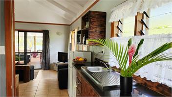 Sunset Palms Rarotonga - Beach Bungalow -