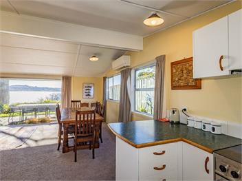 Moeroa (Bachcare) - 